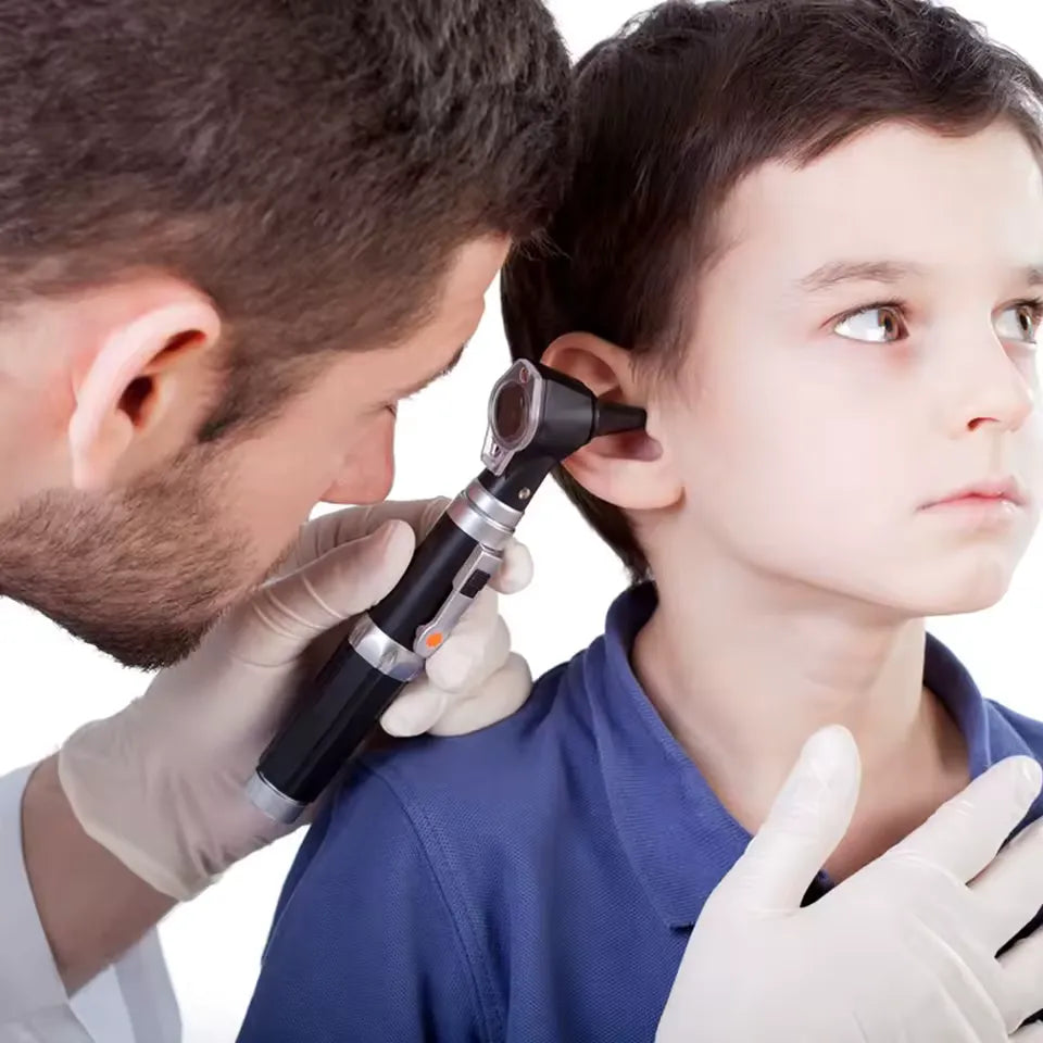 Otoscopio Médico Portátil™ — Revisión de Oídos con Luz LED de Precisión